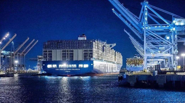 山东浅谈露天料场港口关闭题目标实验办法
